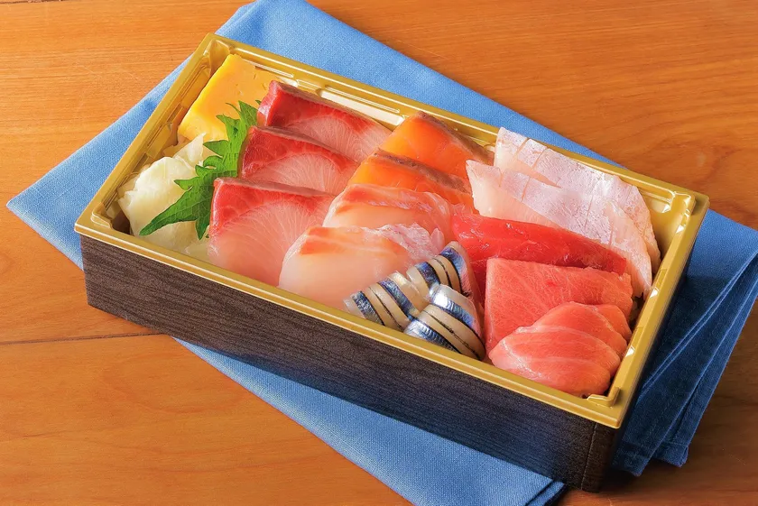 TAGIRUBA「茶ぶりトロ&黒まぐろトロのWトロ入り『鹿児島海宝弁当』」