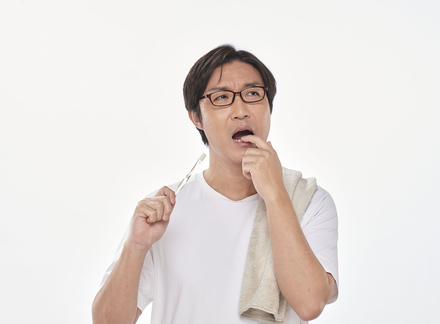 30代から60代男性の口腔ケア意識とオーラルフレイル予防に注目したアン...