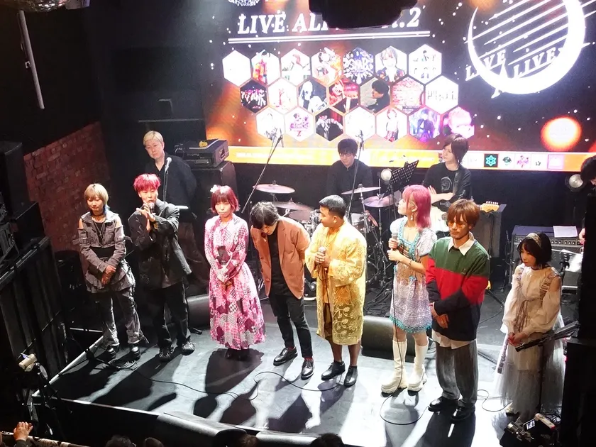 『LIVE ALIVE vol.2』の様子