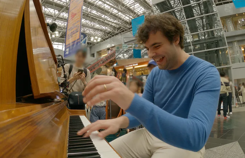 マルティン・ガルシア・ガルシア 街角ピアノスペシャル より