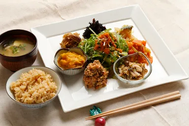 おばんざい7種盛スペシャルプレート