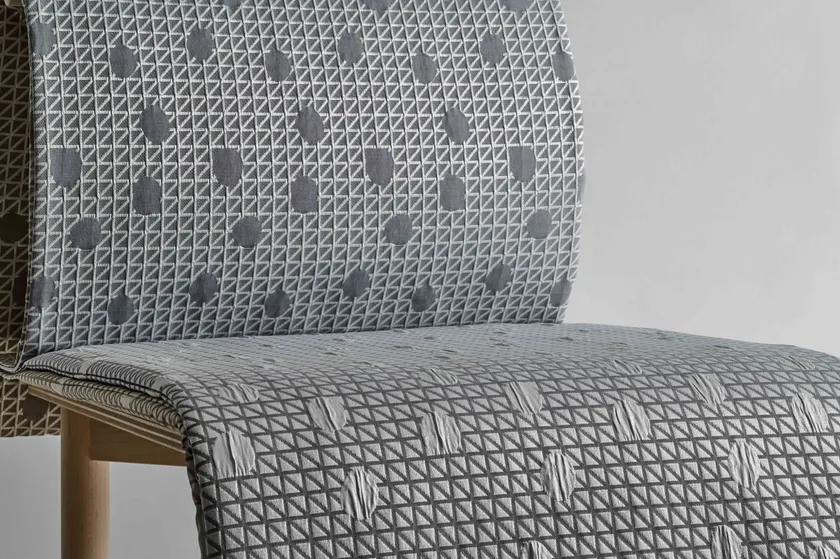 PAGES CHAIR(撮影:林雅之) 5