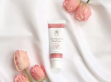 贈り物に喜ばれるロングセラーのハンドクリーム