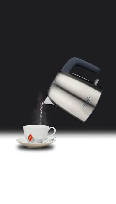 デロンギ シーン 電気ケトル1