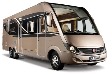 初登場の豪華キャンピングカーも多数展示