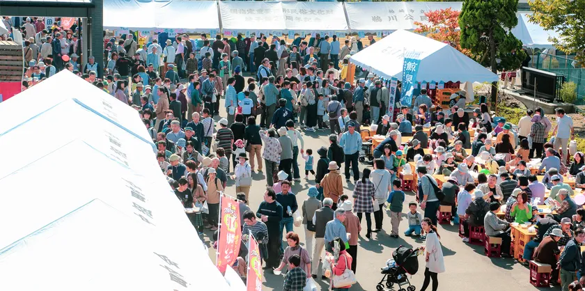 秋の「新酒まつり」の様子