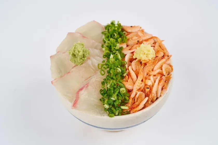桜鯛と桜エビの2種丼