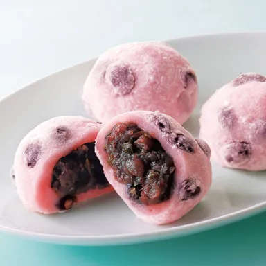 桜の黒豆大福(2)