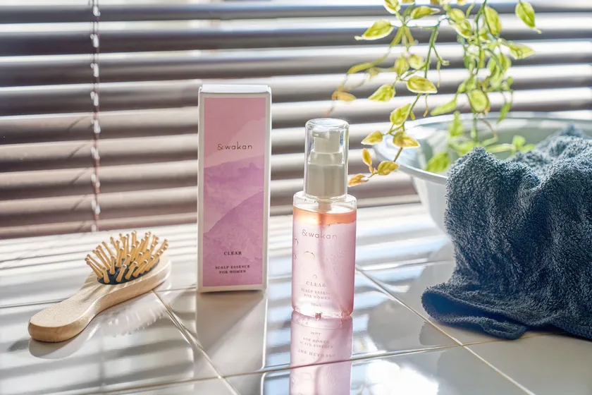 &wakanスカルプエッセンス CLEAR