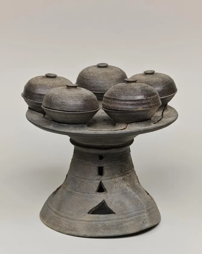 重要美術品 子持高坏 古墳時代・6世紀 長野県茅野市 疱瘡神塚古墳出土 須恵器 五味健藏氏寄贈 東京国立博物館蔵(※貸与予定作品)