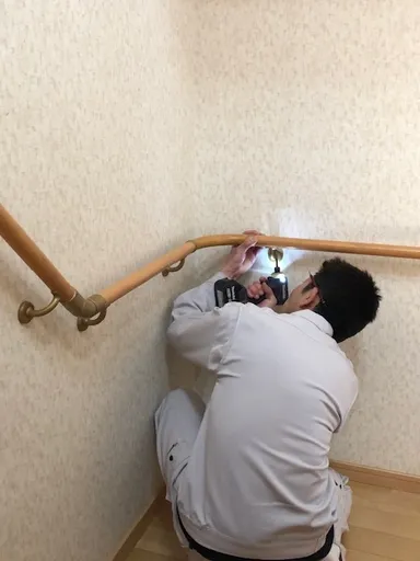 手すり取り付け