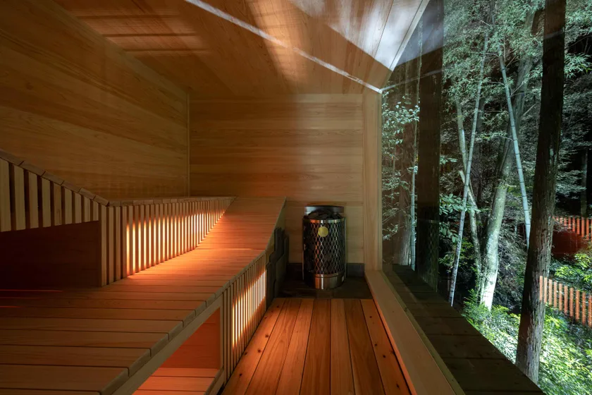 サウナヒーター iki(イキ)ハーフ型を日本で初導入 2