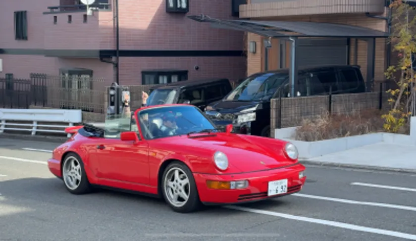 ポルシェレンタルを楽しんでいるお客様