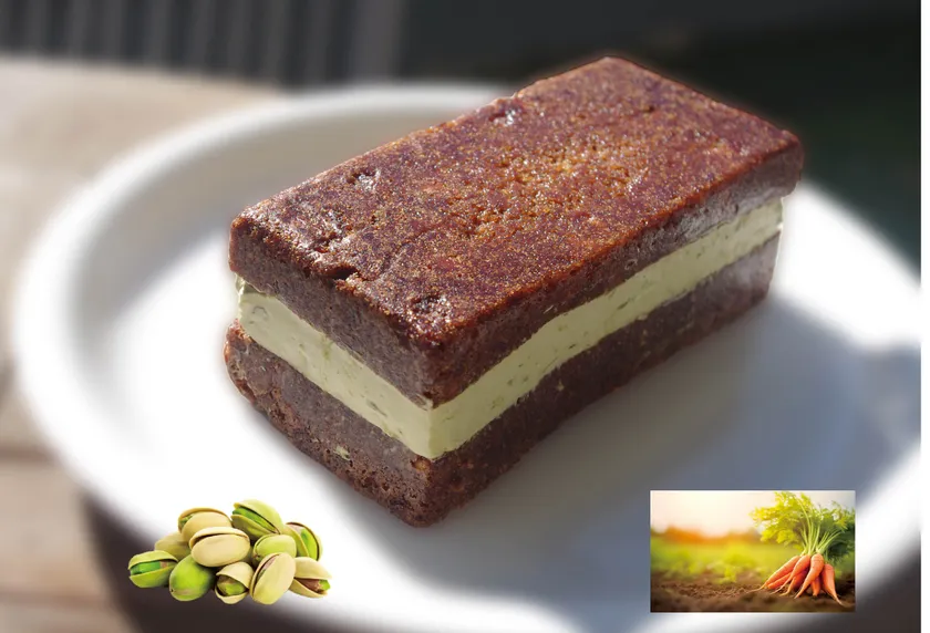 プレミアムキャロット&ピスタチオケーキ