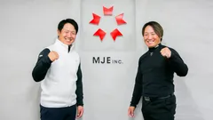 株式会社ＭＪＥ本社にて(左から黒川逸輝選手、黒川航輝選手)