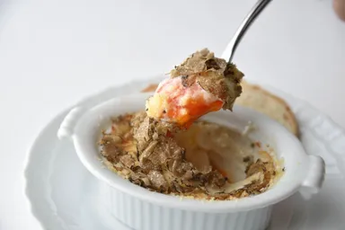 TOKYOスペシャリテ トリュフと卵のオーブン焼き　3,300円(税込)