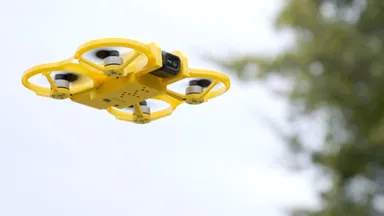 カメラ角度のリモート操作が可能