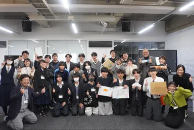 起業家体験！SMALL START ～心から「欲しい」モノを生み出してみよう！～の様子1