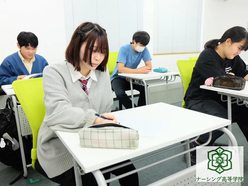 4月10日開催・愛知県の「ナーシング高等学院」入学式