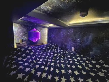 ホーリープラネットの洞穴のベッド