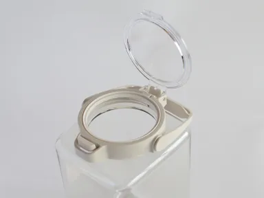 フタはワンタッチでオープン！