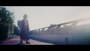 思い出の地を巡る様子