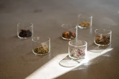 フレーバー、ハーブティーも豊富