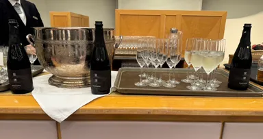 乾杯後のドリンク提供