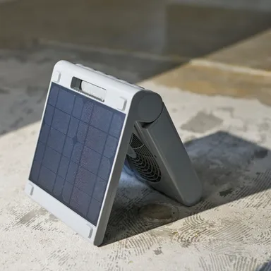 ソーラーパネルで発電