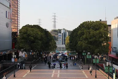 多摩センター駅全体写真