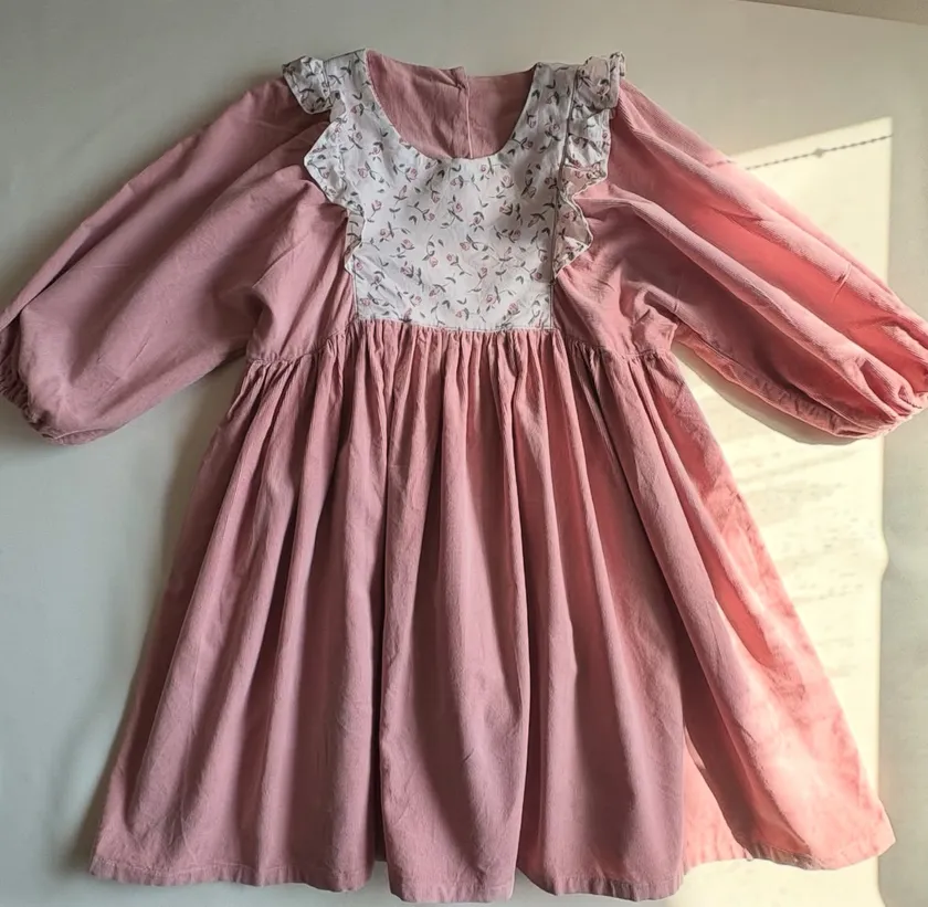 ユーズドハンドメイド服