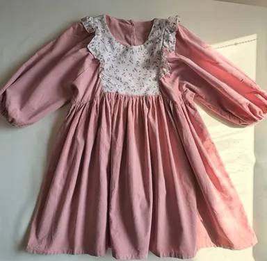 ユーズドハンドメイド服