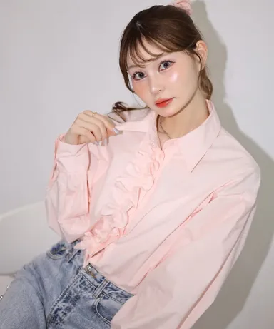 フリルシャツブラウス