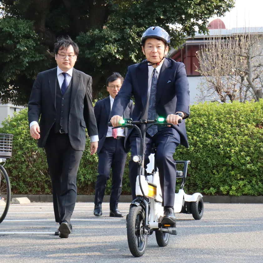 清水市長が電動サイクルの試乗を行いました