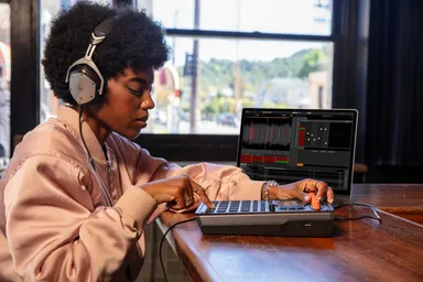 「SP-404MKII」が「Serato」と連携