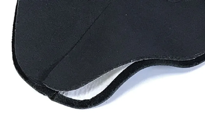 中敷きにはふわふわクッション