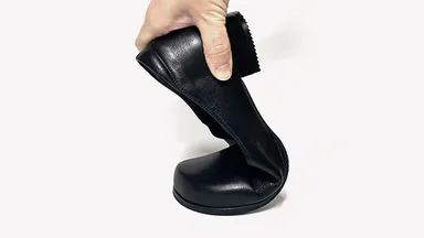 屈曲性があるため痛くない