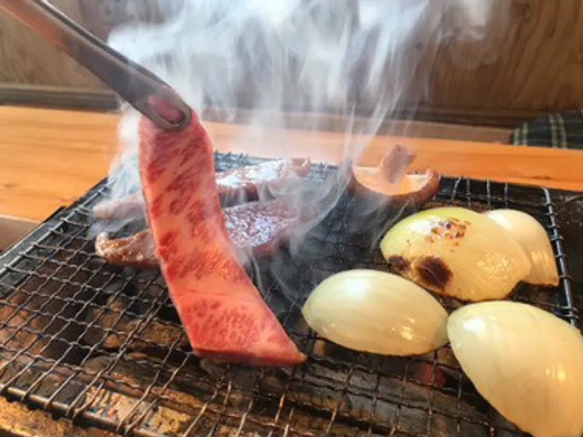 最高級備長炭で焼き上げる本格焼肉
