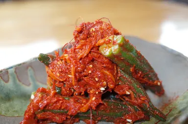 北海道・伊達産のオクラを使用した旬野菜のキムチ