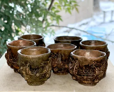 自然に調和する国宝火焔型土器食器