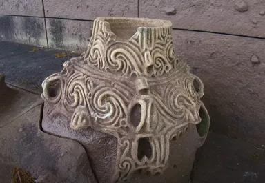 国宝火焔型土器の出土風景