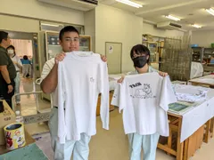 支援学校の生徒が作成したTシャツ
