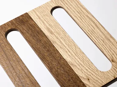 天然木を使用したリバーシブル仕様の木蓋