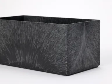 樹脂使用量が減るため、軽量化できるというメリットも