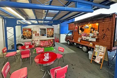 昨年開催時の出展ブース(店外)