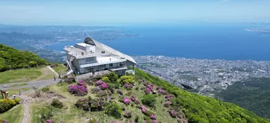 山上駅・ミヤマキリシマ時期の展望