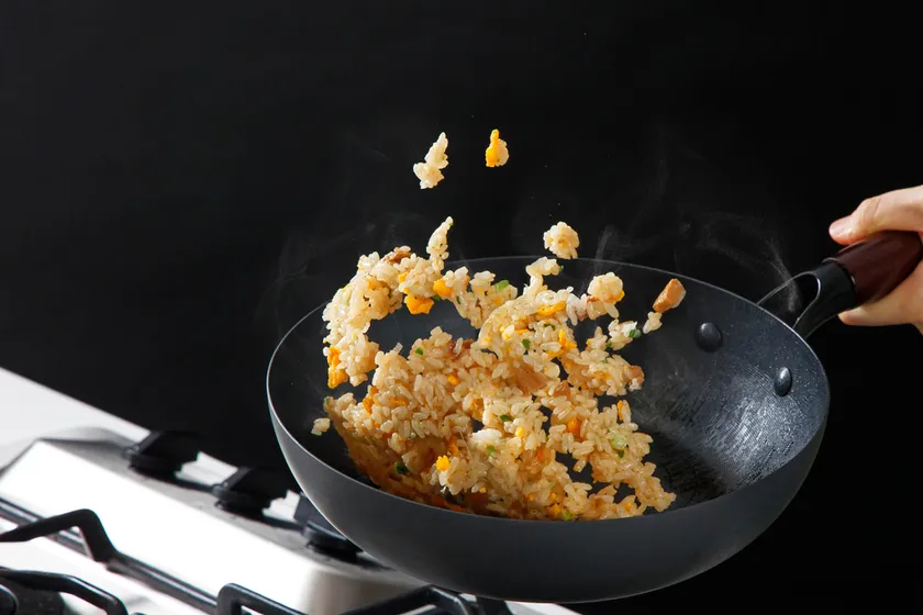 ゼロフライパンならパラパラチャーハンもお手軽に