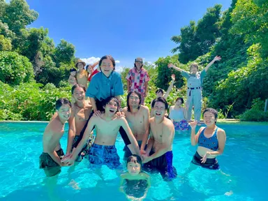 プールやサウナも