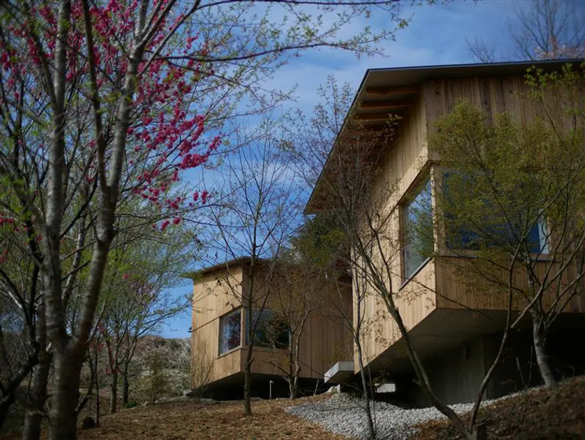 クロ テリエ 外観 Photo by Akihito Ishisone