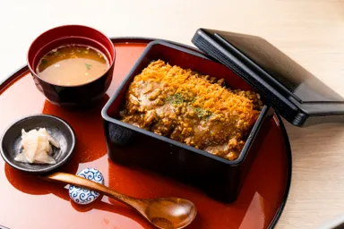 7_奥芝商店_えび出汁ルゥ御膳